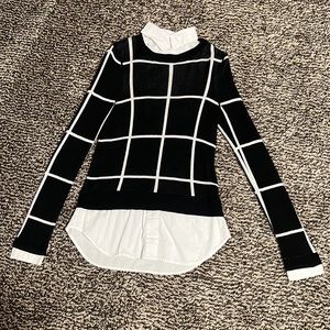 Vertical Design size small black and white faux collared shirt. EUC